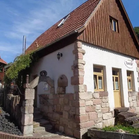 Zur Kleinen Kneipe Дом отдыха *